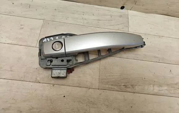 Opel Vectra C Front door exterior handle 