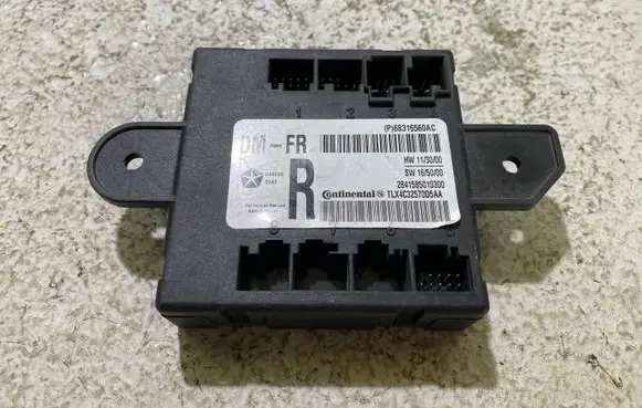 Chrysler Pacifica Door control unit/module 68316560AC 2841585010300