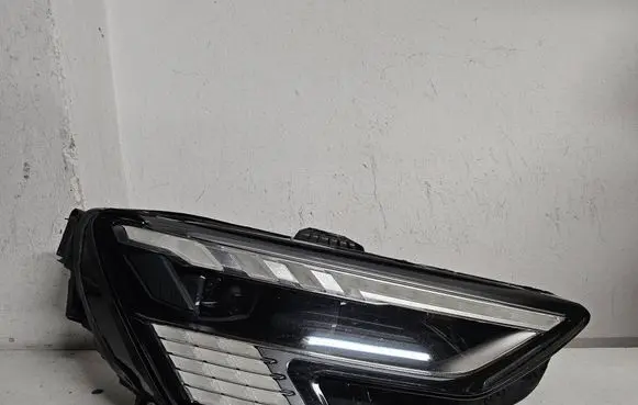 Audi A3 8Y Headlight/headlamp 8Y0941036