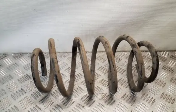 Jeep Grand Cherokee (WK) Rear coil spring 