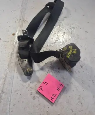 Renault Mascott Rear seatbelt 10435945