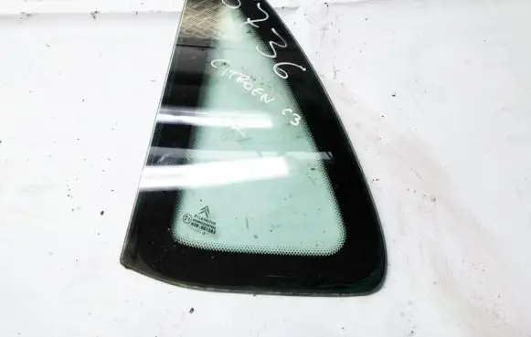 Rear side window