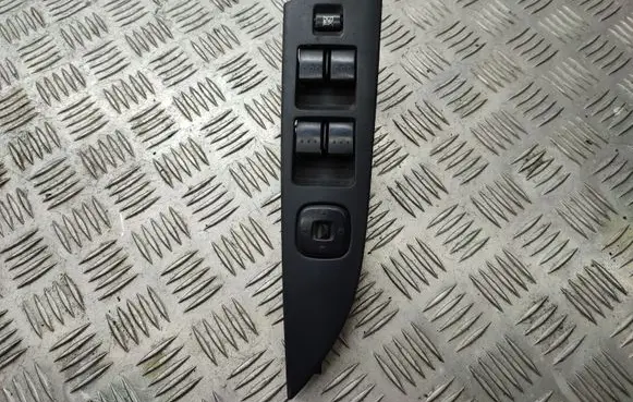 Mazda 3 I Electric window control switch