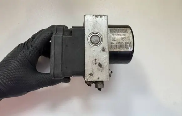 Peugeot 206+ ABS Pump 9659136980 10.0970-1128.3