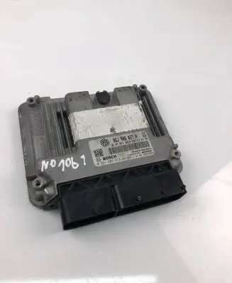 Volkswagen Jetta VI Engine control unit/module 06J906027H