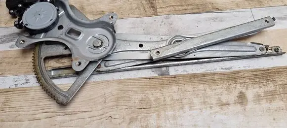 Front door window regulator with motor