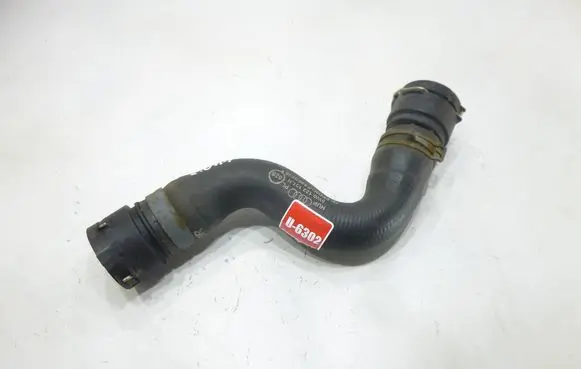 Engine coolant pipe/hose