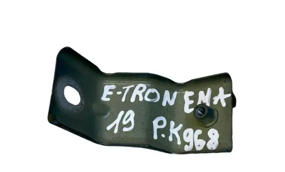 Fender mounting bracket