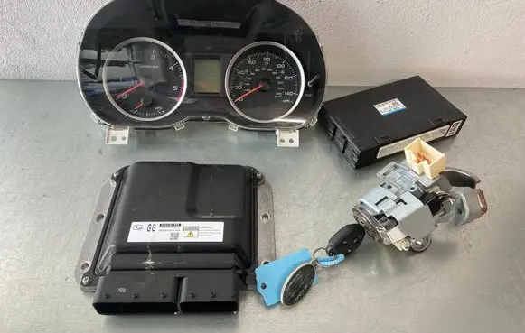 Subaru Forester SJ Engine ECU kit and lock set 22611BC490