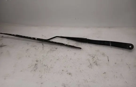 Nissan Juke I F15 Windshield/front glass wiper blade W000014866