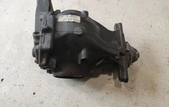 BMW X5 E70 Rear differential 7590913