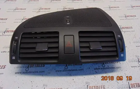 Toyota Avensis T270 Dash center air vent grill 55670-05100