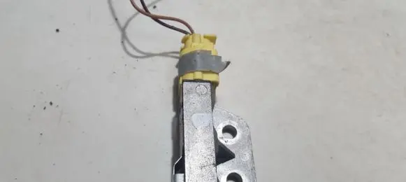 Nissan X-Trail T30 Airbag deployment crash/impact sensor