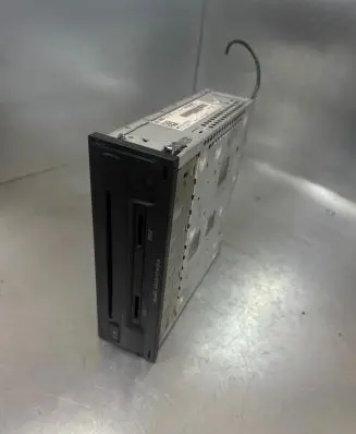 Audi A6 S6 C6 4F CD/DVD changer 4E0035666C