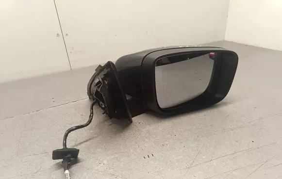 Volvo XC60 Front door electric wing mirror 31352119