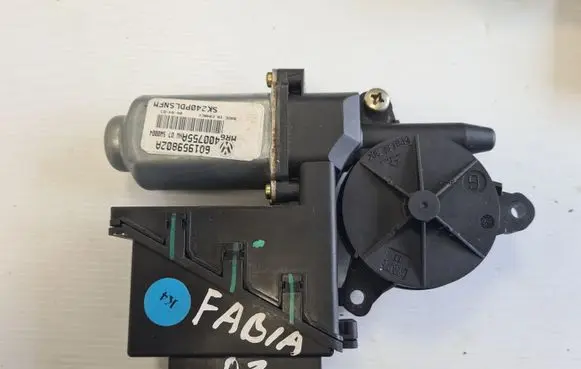 Skoda Fabia Mk1 (6Y) Front door window regulator motor 6Q1959802A 8104