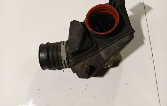 Mercedes-Benz C W203 Intake resonator A2710900804