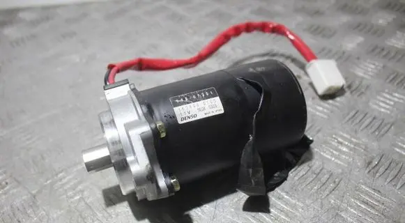 Toyota Avensis T250 Electric power steering pump 99507301