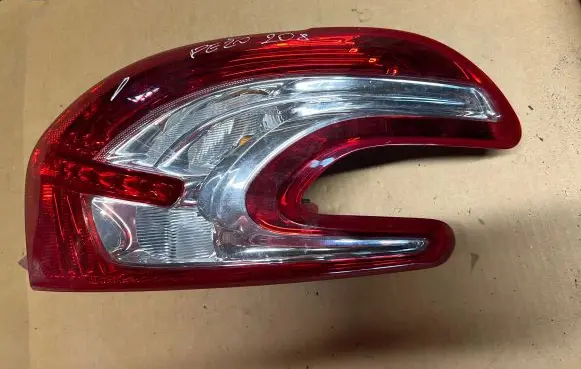 Peugeot 208 Rear/tail lights 8190890006X