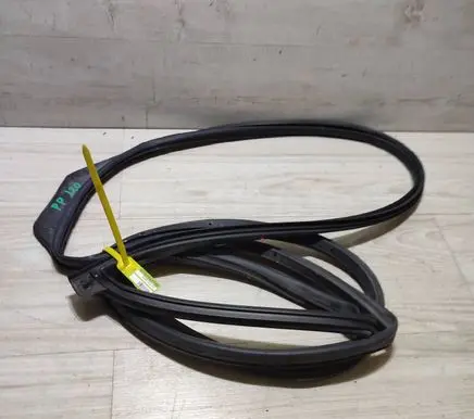 Hyundai i20 (GB IB) Front door rubber seal