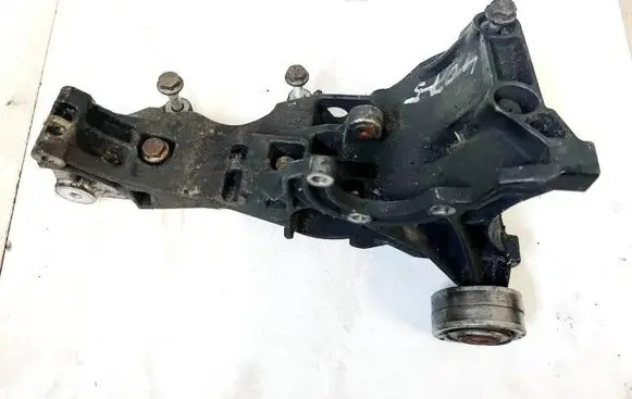 Audi A6 S6 C6 4F Engine mounting bracket 05g903143d