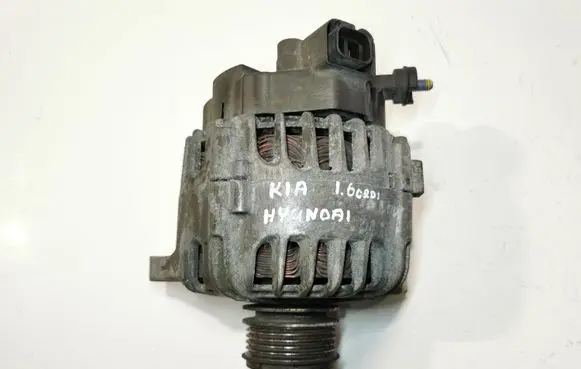 Hyundai i30 Generator/alternator 37002A500 2543870A