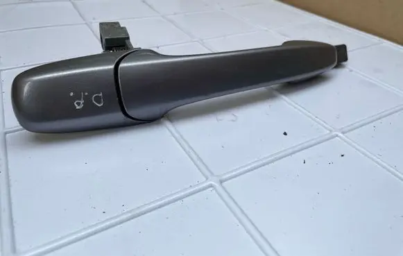 Mazda 3 I Front door exterior handle