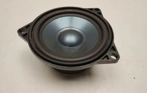 Mercedes-Benz CL C216 Panel speaker A2218201002