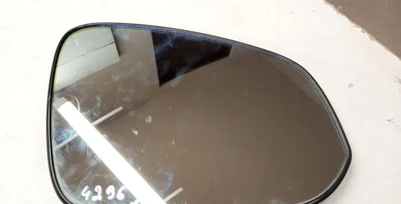 Toyota RAV 4 (XA40) Wing mirror glass 