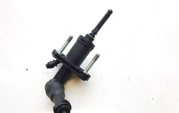 Opel Insignia A Clutch master cylinder 55561916
