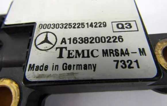 Mercedes-Benz ML W163 Airbag deployment crash/impact sensor A1638200226