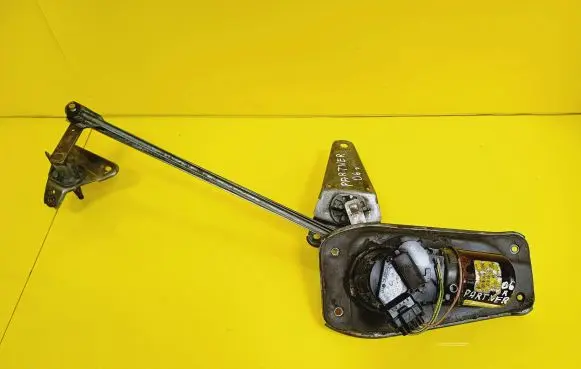 Peugeot Partner Front wiper linkage and motor 964421078001 470146