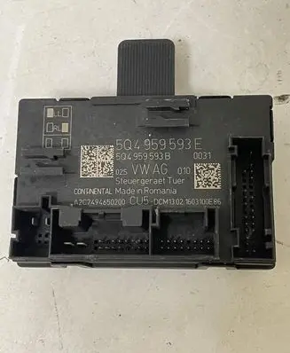 Volkswagen Polo V 6R Door control unit/module 5Q4959593E