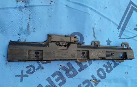 BMW M4 F82 F83 Sill supporting ledge 7285791 51777285791