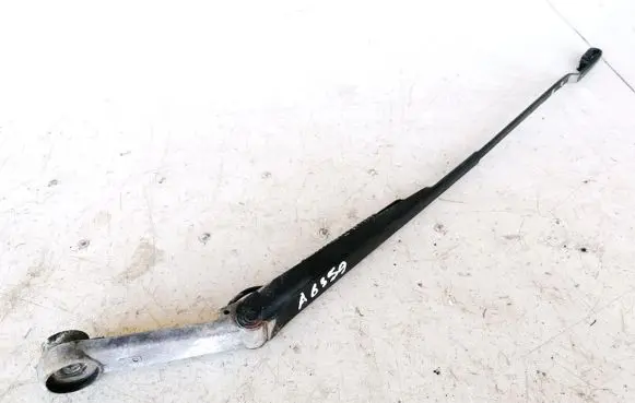 KIA Rio Front wiper blade arm