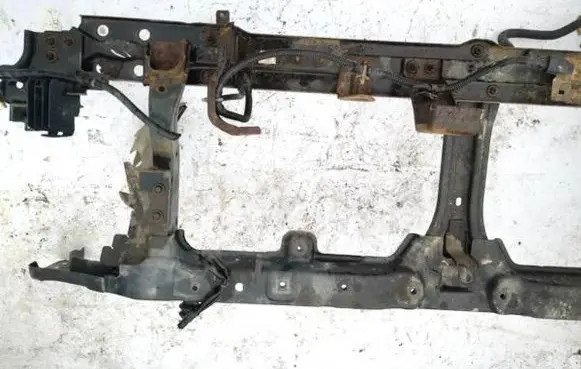 Nissan Pathfinder R51 Radiator support slam panel