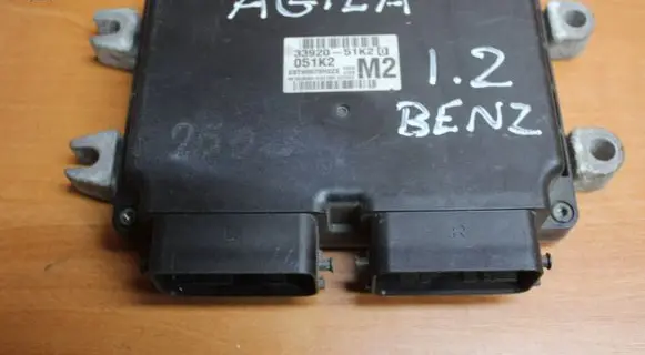 Opel Agila A Engine control unit/module 3392051K2 051K2 E6T90073H2ZE