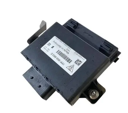 Porsche Cayenne (92A) Voltage converter/converter module 7PP959663E