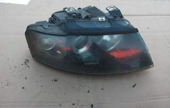 Audi A4 S4 B6 8E 8H Headlight/headlamp