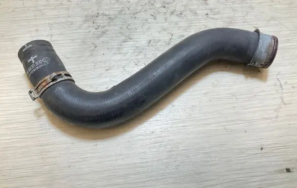 Mercedes-Benz Sprinter W906 Engine coolant pipe/hose A9065012982