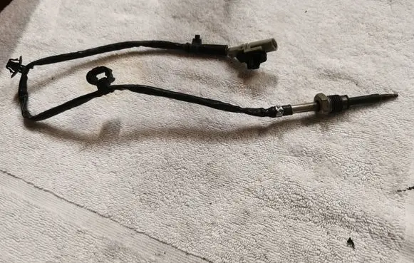 KIA Sportage Outside/external air temperature sensor 39233-2U810
