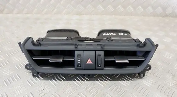 Toyota RAV 4 (XA50) Dash center air vent grill 5567042190 5567042200