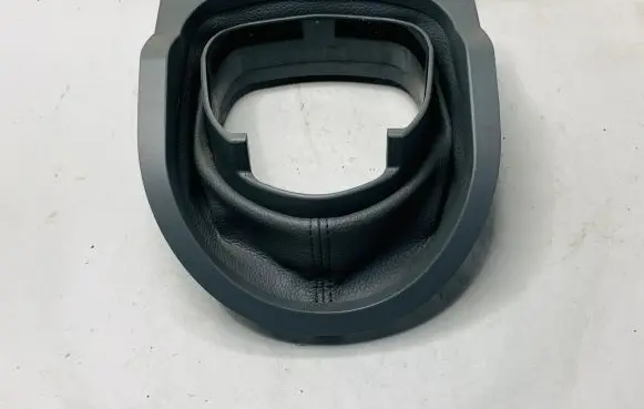 Mercedes-Benz R W251 Steering wheel column trim 2514600095 16876472