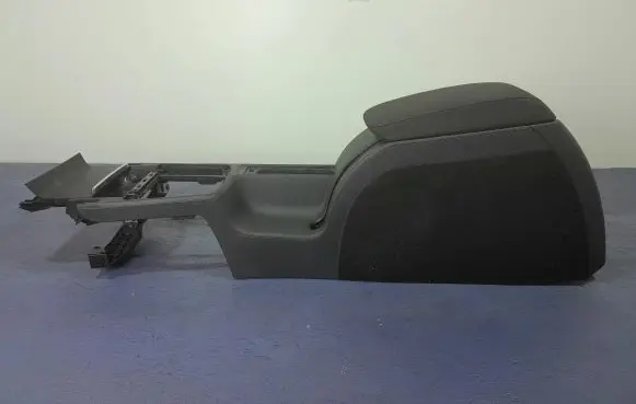 Skoda Superb B6 (3T) Center console 3T0863241E