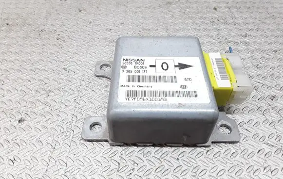 Nissan Terrano Airbag control unit/module 285567F001