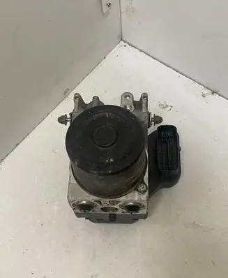 Lexus GS 300 350 430 450H ABS Pump 4454030100 8954130260