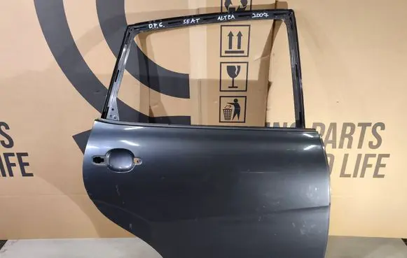 Seat Altea Rear door