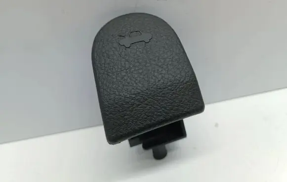Chevrolet Aveo Engine bonnet (hood) release handle