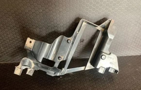 BMW X5 E53 Headlight/headlamp mounting bracket 224567