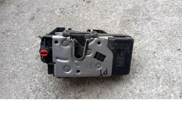 Opel Vectra C Rear door lock